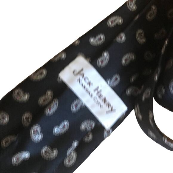 Vintage Countess Mara Black Paisley Tie, Jack Henry of Kansas City Vintage Tie - Picture 6 of 6